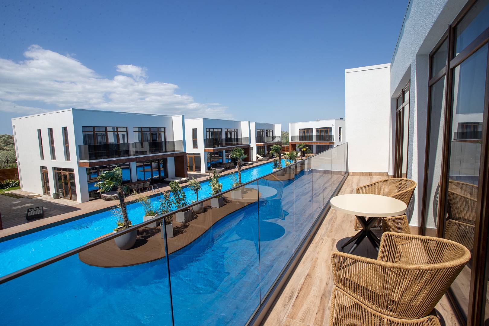 Электронные замки iLocks в комплексе премиальных вилл отеля FЮNF LUXURY RESORT & SPA 5* 